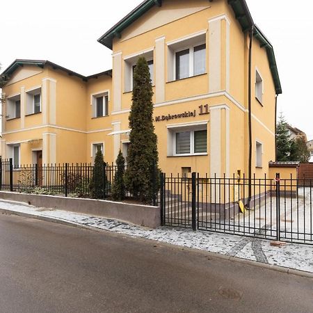 Spacious Apartment Near Wolin National Park By Noclegi Renters Miedzyzdroje Kültér fotó