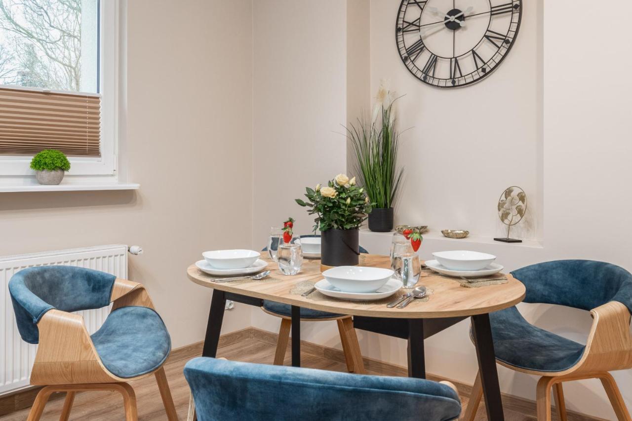 Spacious Apartment Near Wolin National Park By Noclegi Renters Miedzyzdroje Kültér fotó